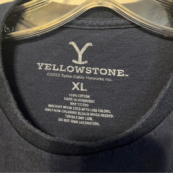 Yellowstone, long sleeve T-shirt, extra large, navy blue. - Picture 5 of 6